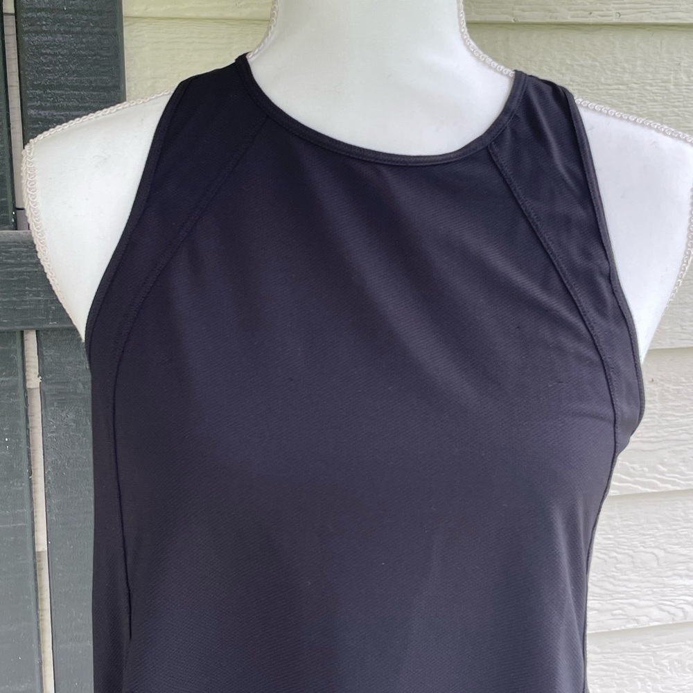 Lululemon Athletica Jet Black Tank Top, with Cross Open Back. Lightweight - Picture 5 of 13